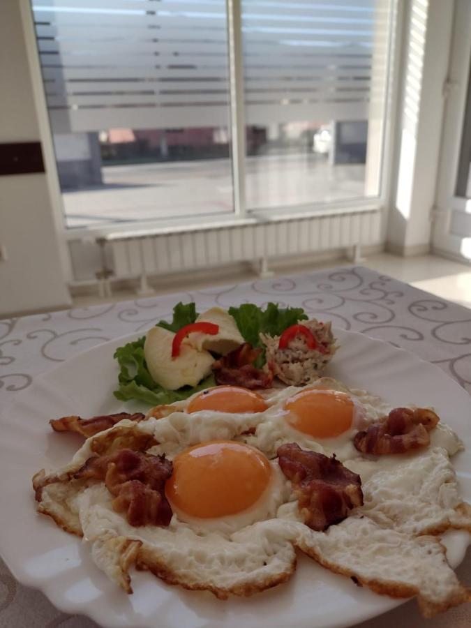 Hotel Zlatni San Banja Koviljača Zewnętrze zdjęcie